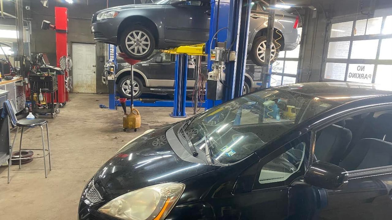 Contact Gross's Mechanic Shop